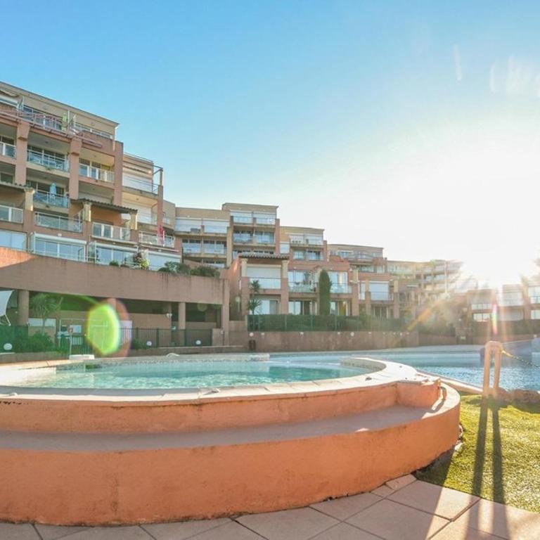 Sea view, pool, and large terrace! - Appartement 2 Chambres - 4