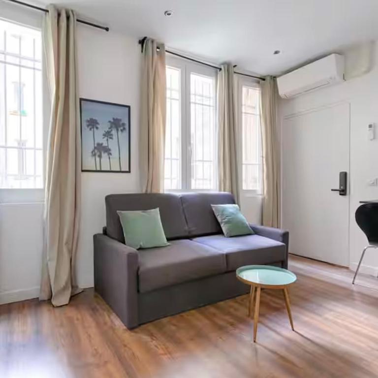 UrbanFlat 202 - Studio confortable pour 4 au centre de Paris - Studio - 12