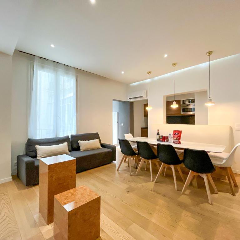UrbanFlat 69 - Authentic & Elegant Central Paris Home - Apartment - 24
