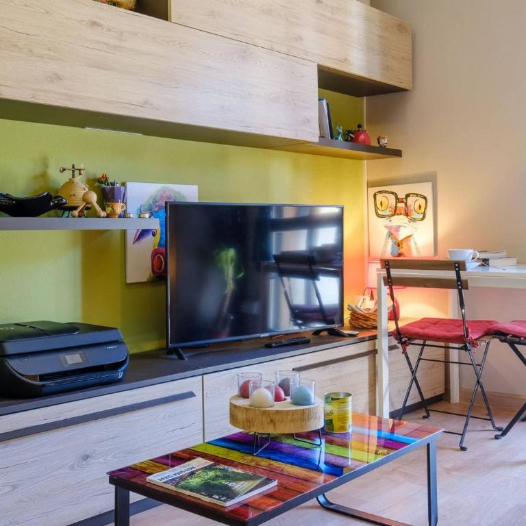 Fioravanti, Bologna by Short Holidays - Two-Bedroom Apartment - 10