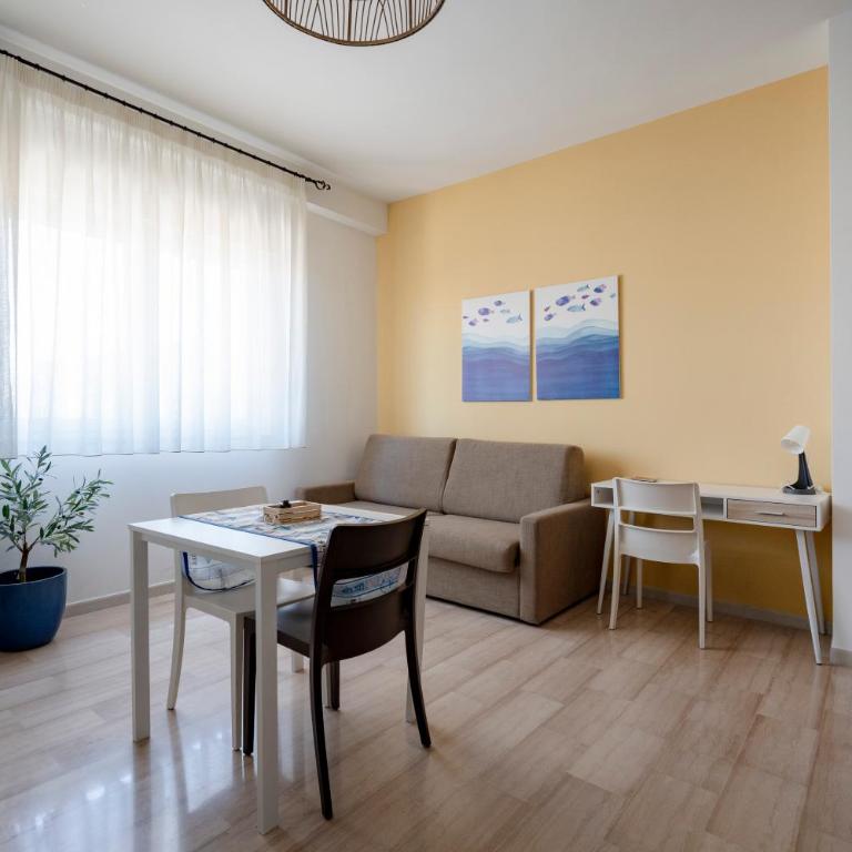 Mediterranea Apartment - Train&Bas Station 1MinWalk - Apartment - 5