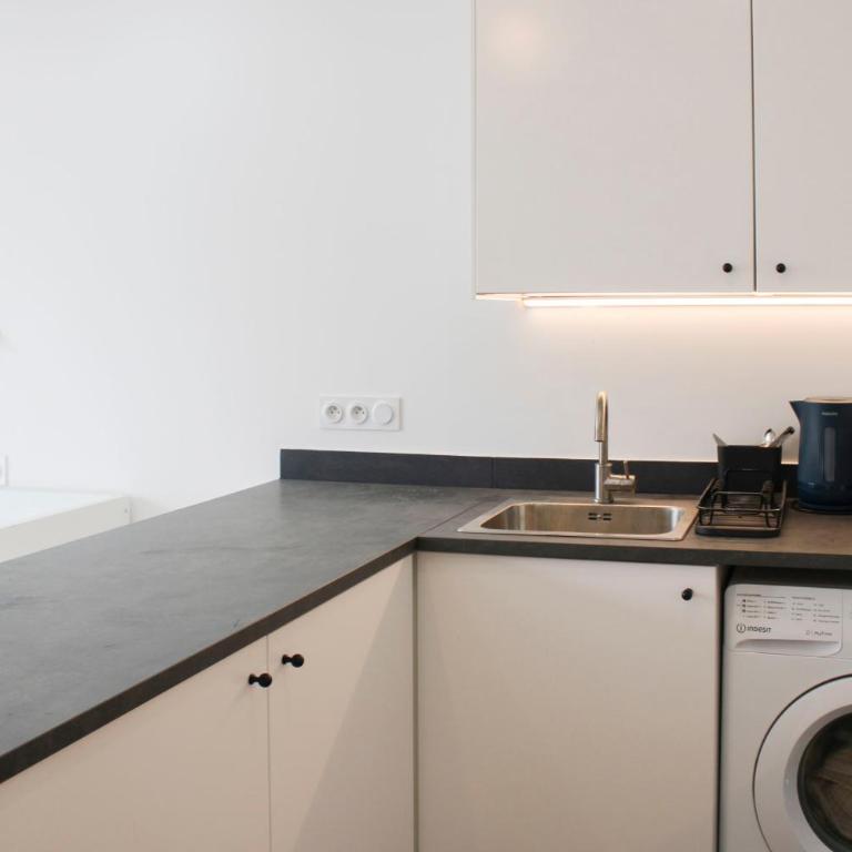 Charming studio with private terrace Paris 11th - Apartamento - 4
