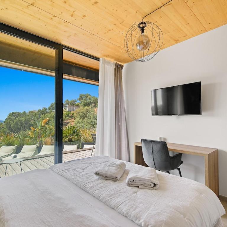 Exceptional sea-view house, Domaine de Valcros - Villa - 8