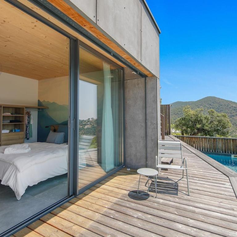 Exceptional sea-view house, Domaine de Valcros - Villa - 38
