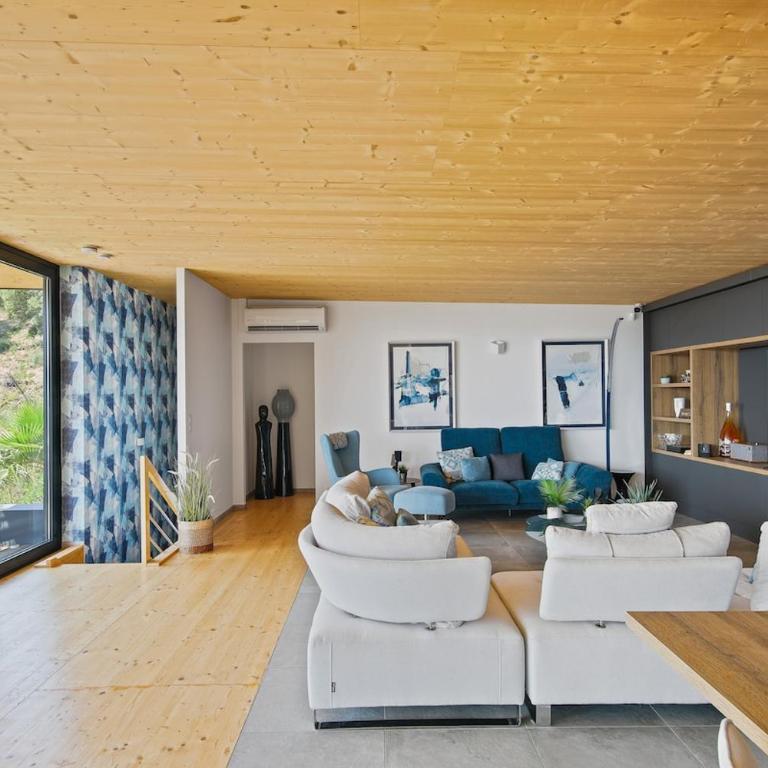Exceptional sea-view house, Domaine de Valcros - Villa - 58