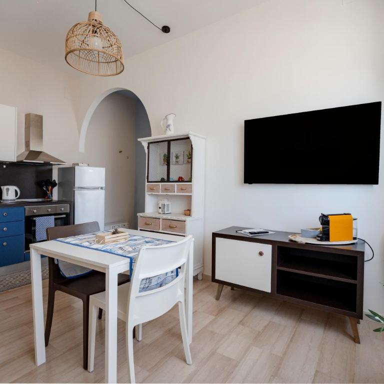 Mediterranea Apartment- CENTRAL STATION - FREE WIFI&NETFLIX - Appartamento Superior - 8