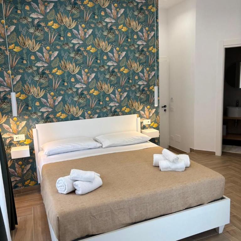 Bella Napoli Rooms - Camera King con Balcone - 1