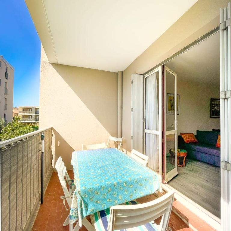 Superb Apartment With Balcony In Frejus - Apartment - 8