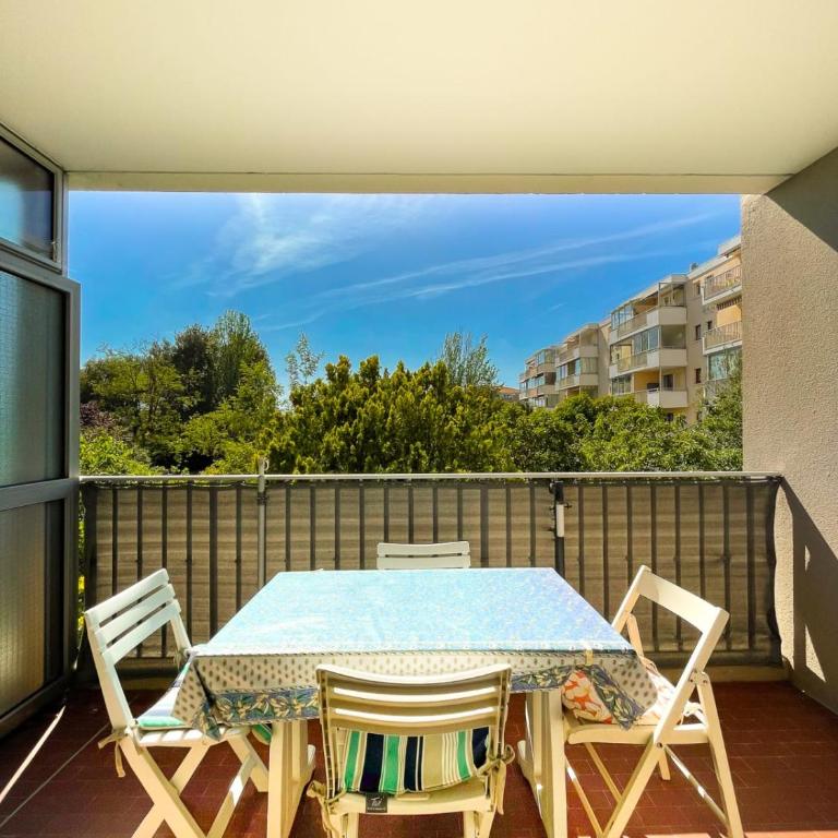 Superb Apartment With Balcony In Frejus - Apartment - 1