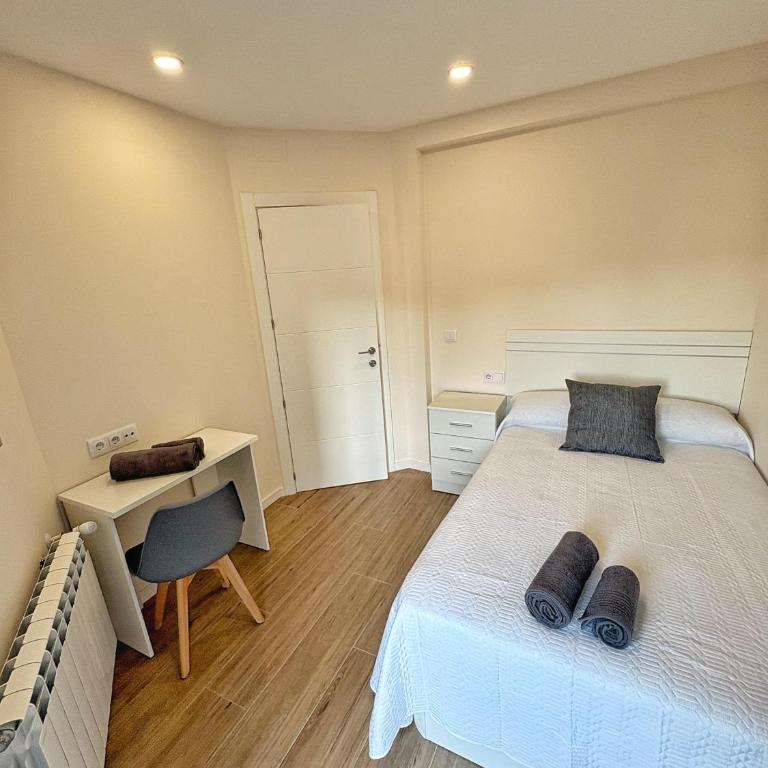 Silveira 1 - Three-Bedroom Apartment - 4