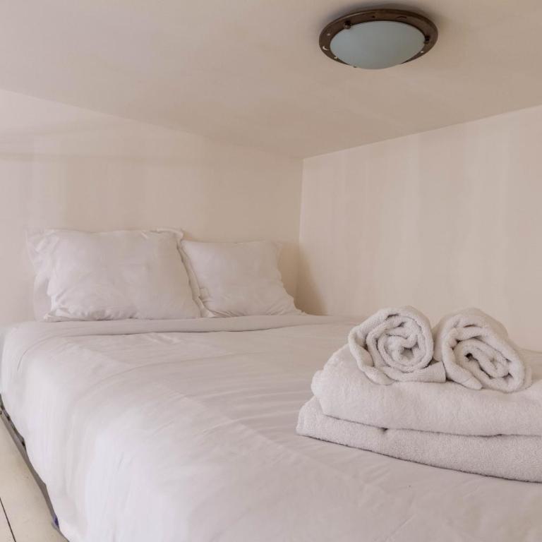 Le Patio des Chartrons - T3, terrasse, Bordeaux - Three-Bedroom Apartment with Balcony - 23