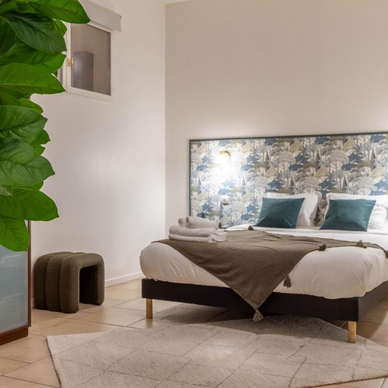 Le Patio des Chartrons - T3, terrasse, Bordeaux - Three-Bedroom Apartment with Balcony - 13