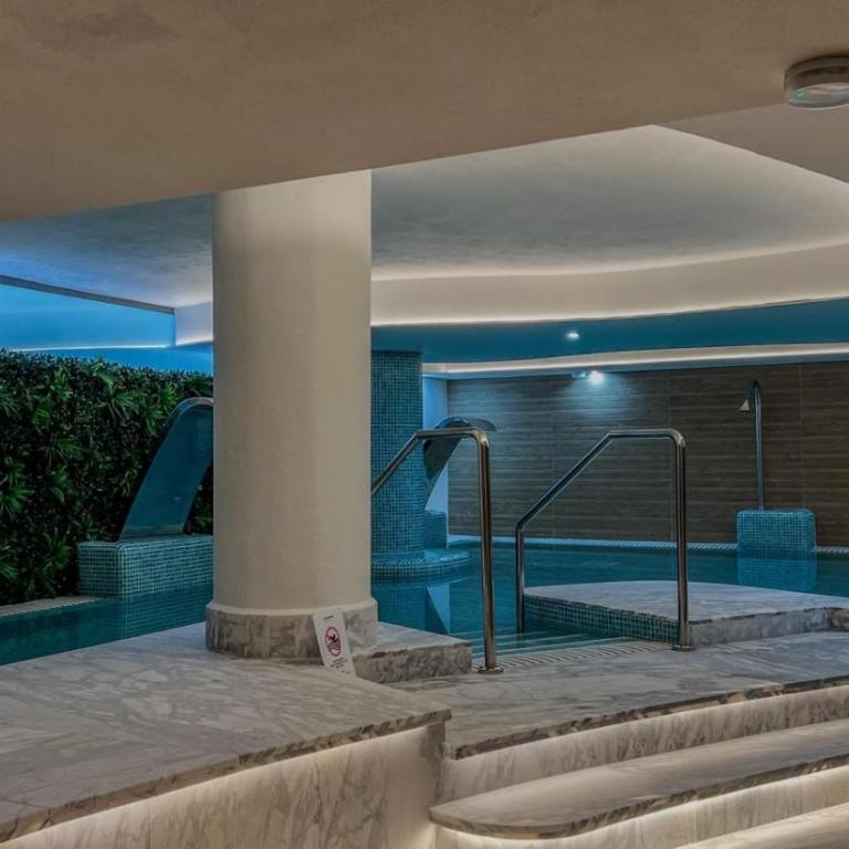 Ipanema, Calanova Golf and Sea View, Luxury 2 Bed Garden Apt, La Cala, Malaga - Two-Bedroom Apartment - 35