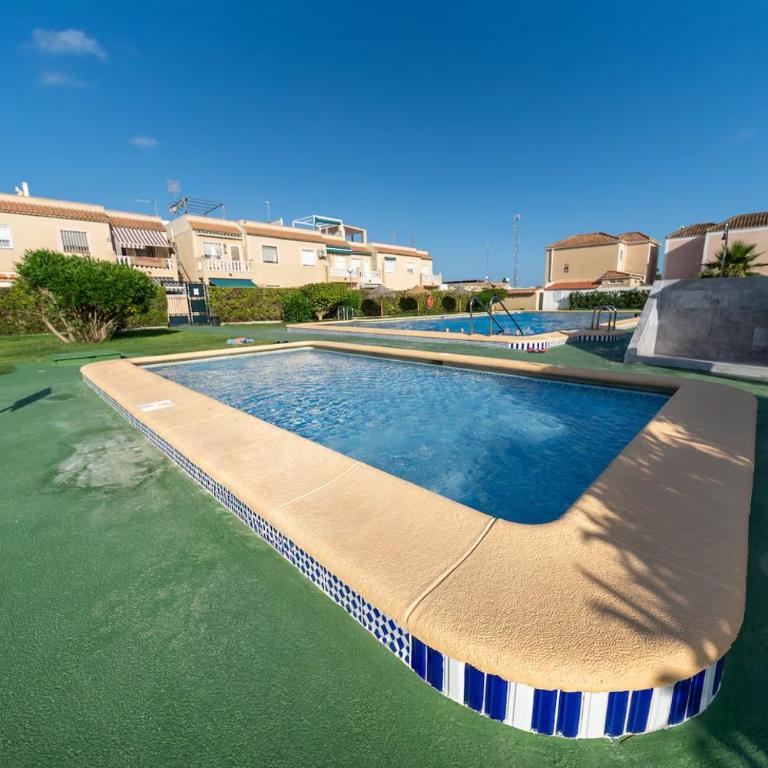 Modern Sunny Bungalow - One-Bedroom Villa - 4