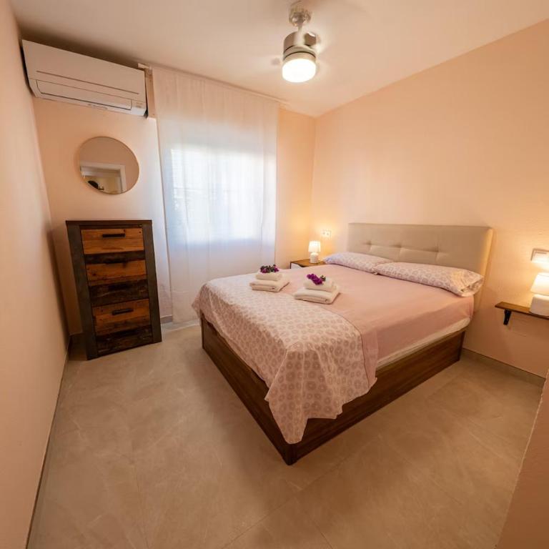 Modern Sunny Bungalow - One-Bedroom Villa - 9