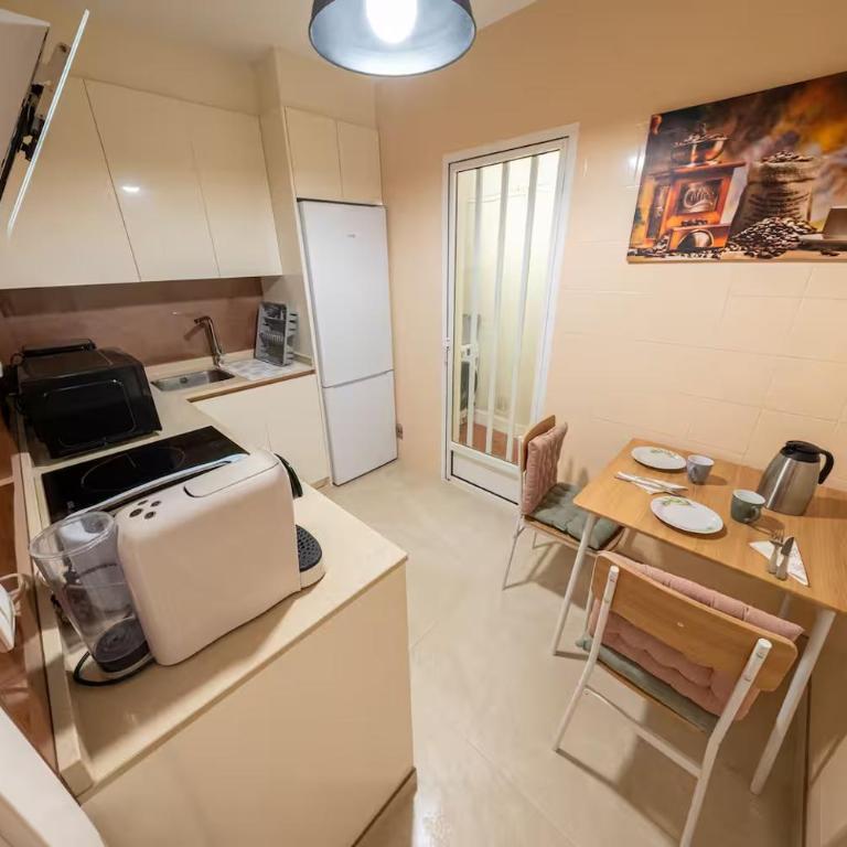 Modern Sunny Bungalow - One-Bedroom Villa - 12