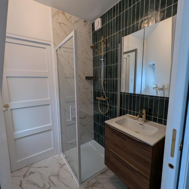 Charmant appartement calme et lumineux à Paris 15 - Appartement - 8