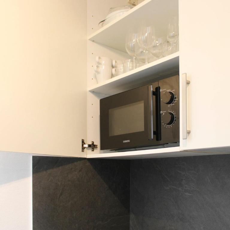 Cozy & Bright Apartment on Rue Saint-Maur - Apartment - 9
