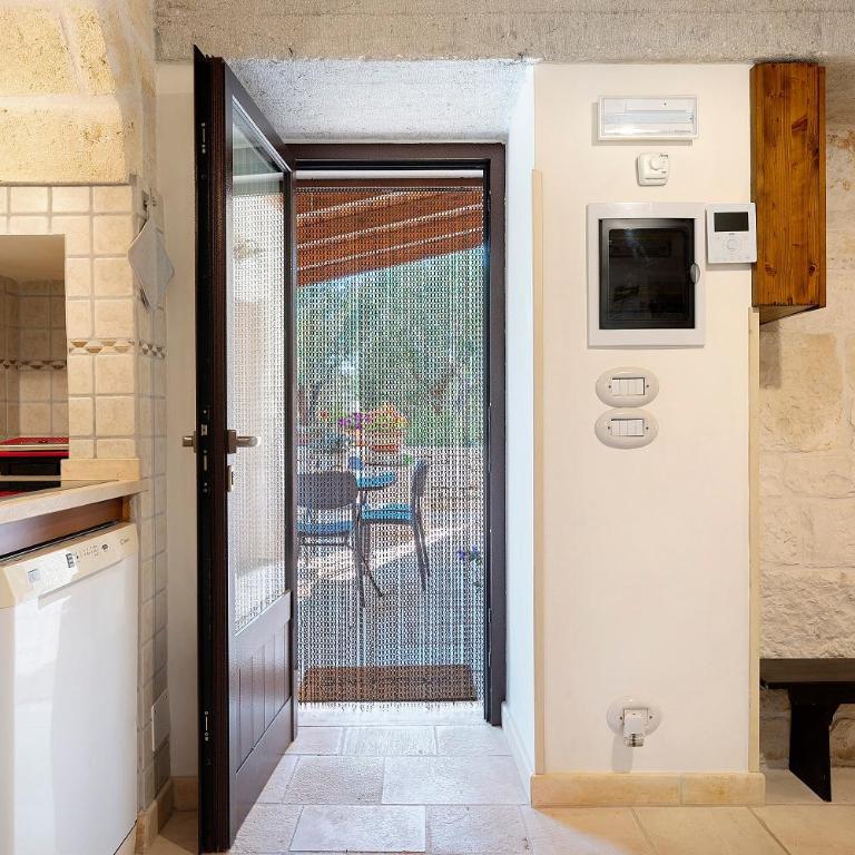 Lamia Pieranna - Appartamento Deluxe con 2 Camere da Letto e Vista Giardino - 8