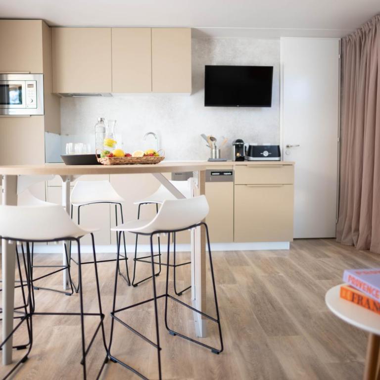 Blendin Retreat Agde - Suite with 3 bedrooms - 1