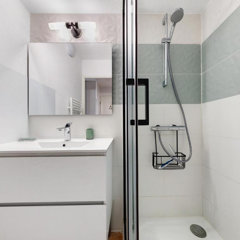 Appartement chez Coco avec piscine - Appartamento con doccia - 12