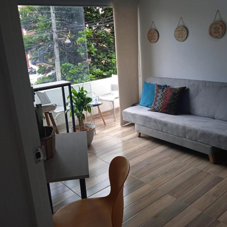 1 bedroom Flat, full kitchen, private bath - One-Bedroom Apartment - 2