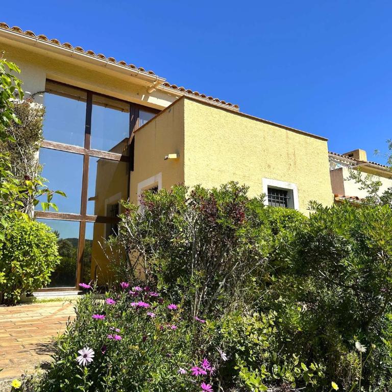 LE LEVANT Maison pour 6 personnes à proximité du Golf de Valcros à La Londe Les Maures - Maison 3 Chambres - 5