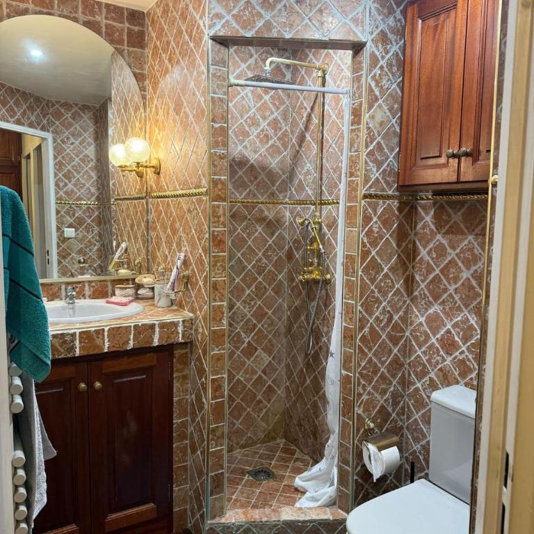 Cannes Apartment with Private Garden Courtyard, Quiet, Central & Near Beaches - Appartement 3 Chambres - 13