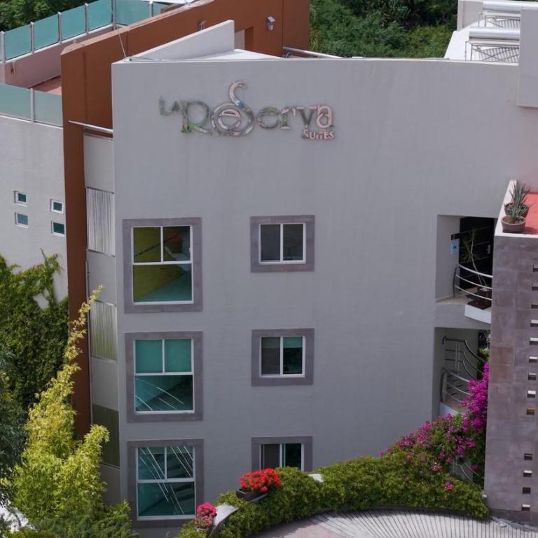 Apartment with Pool, Gym & A/C. - Appartement - 20