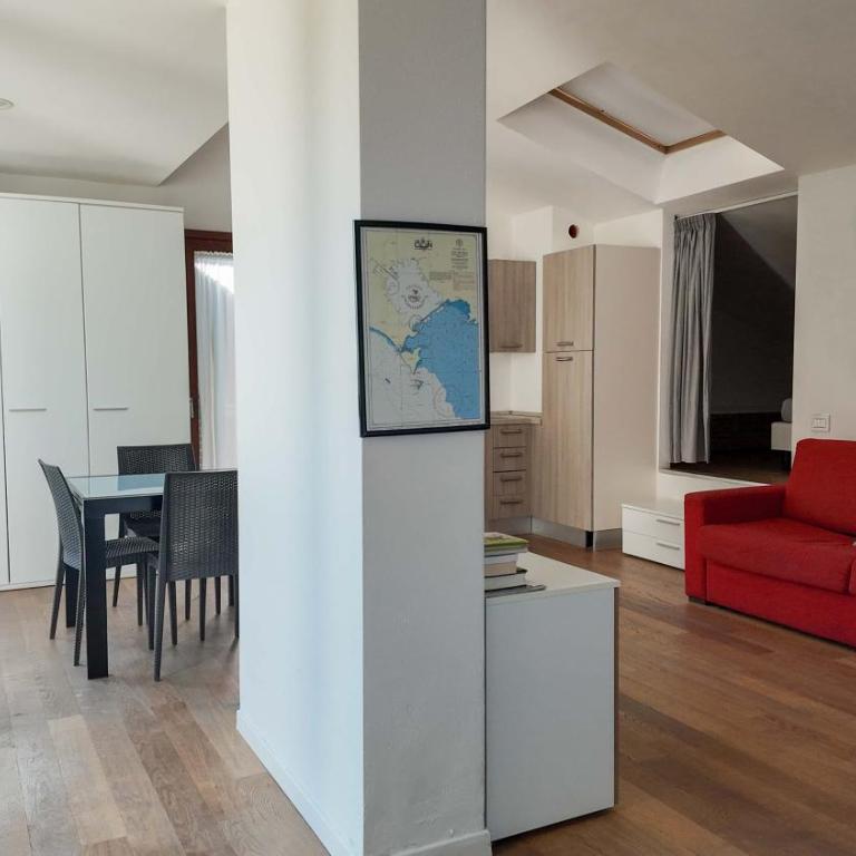 Vernazza Rooftop Apartment - Penthouse Apartment - 17