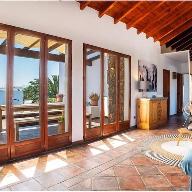 Modern 3-Bedroom Villa in Lajares with Private Pool - Ferienhaus - 1
