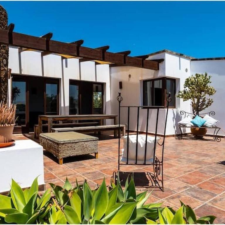 Modern 3-Bedroom Villa in Lajares with Private Pool - Ferienhaus - 9