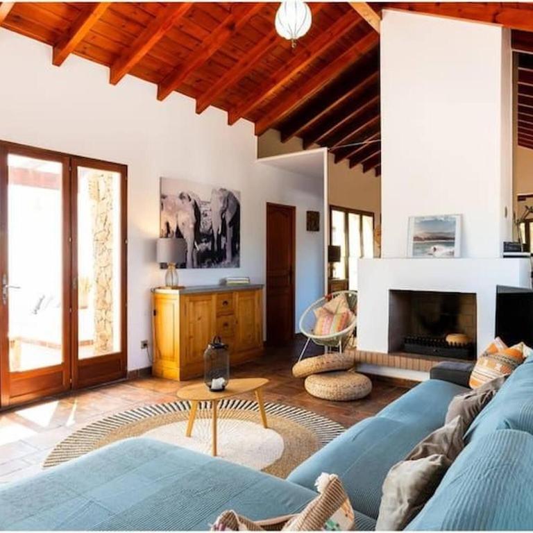 Modern 3-Bedroom Villa in Lajares with Private Pool - Ferienhaus - 25