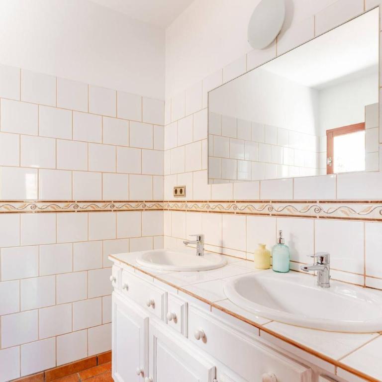 Modern 3-Bedroom Villa in Lajares with Private Pool - Ferienhaus - 49