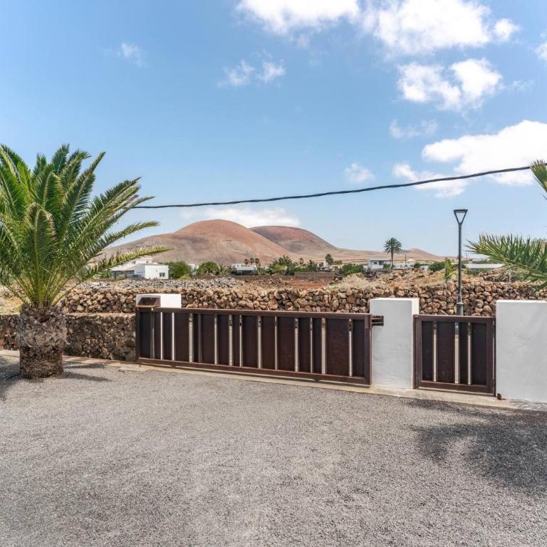 Modern 3-Bedroom Villa in Lajares with Private Pool - Ferienhaus - 62