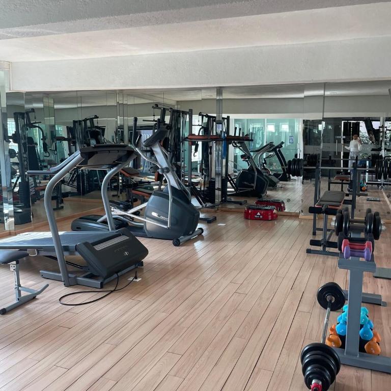 Suite Room with Pool & Gym - Habitación Doble - 16