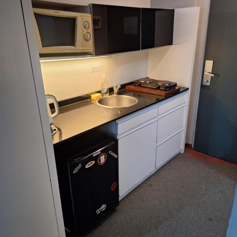 Práctico Monoambiente en Zona Centro - Apartamento de 1 dormitorio - 6