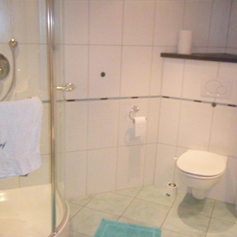 Landhaus Keck - Doppelzimmer mit Bergblick - 2