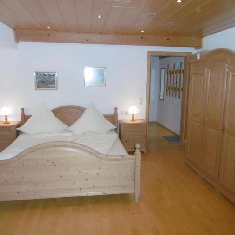 Landhaus Keck - Doppelzimmer mit Bergblick - 4