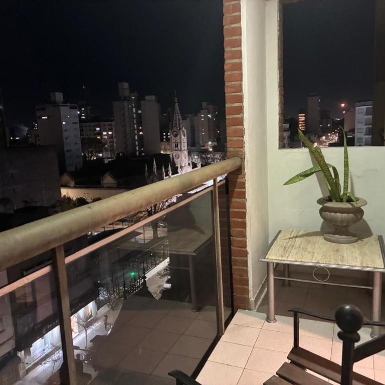 DEPARTAMENTO CÉNTRICO, a METROS de la UNIVERSIDAD, 4 PERSONAS, GARAJE AUTO CHICO - Apartamento de 1 dormitorio - 32