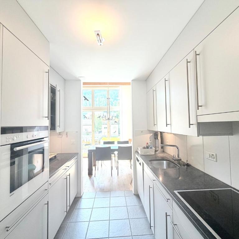 4 1/2 Room Maisonette Apartment with great views - Apartment mit 3 Schlafzimmern - 13
