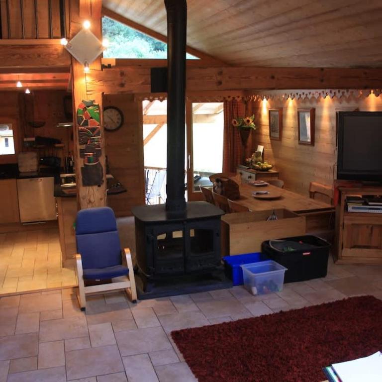 Maison Verte Large Chalet with Hot Tub - Appartement - 4