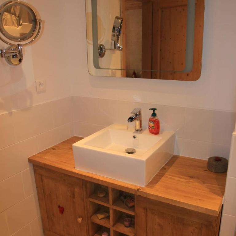 Maison Verte Large Chalet with Hot Tub - Appartement - 14