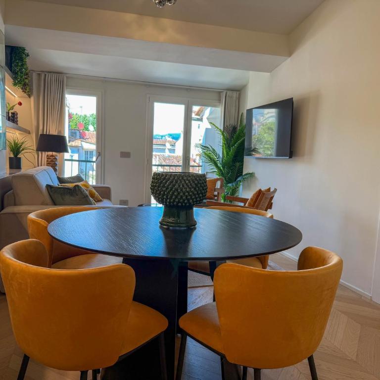 Genteel Home Campuccio Firenze - Appartamento con 2 Camere da Letto e Balcone - 24