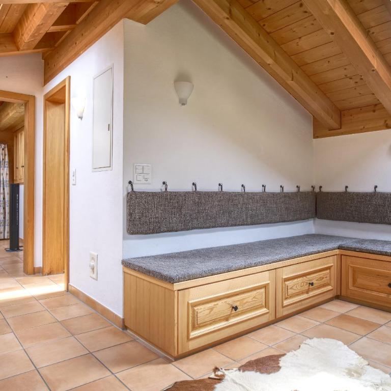 Apartment Bärgrose - GRIWA RENT AG - Four-Bedroom Apartment with Balcony - 19