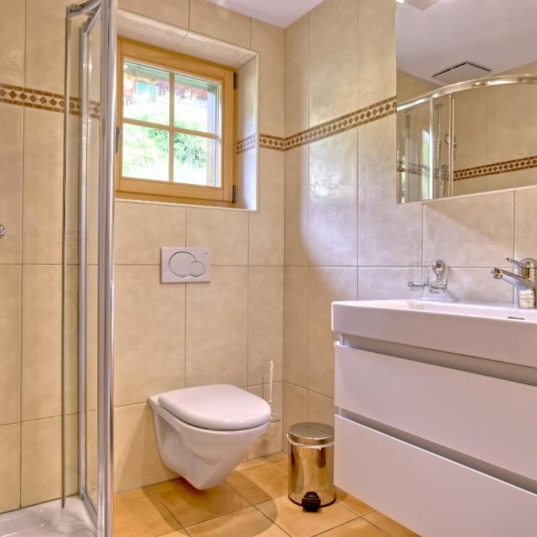 Apartment Bärgrose - GRIWA RENT AG - Four-Bedroom Apartment with Balcony - 13