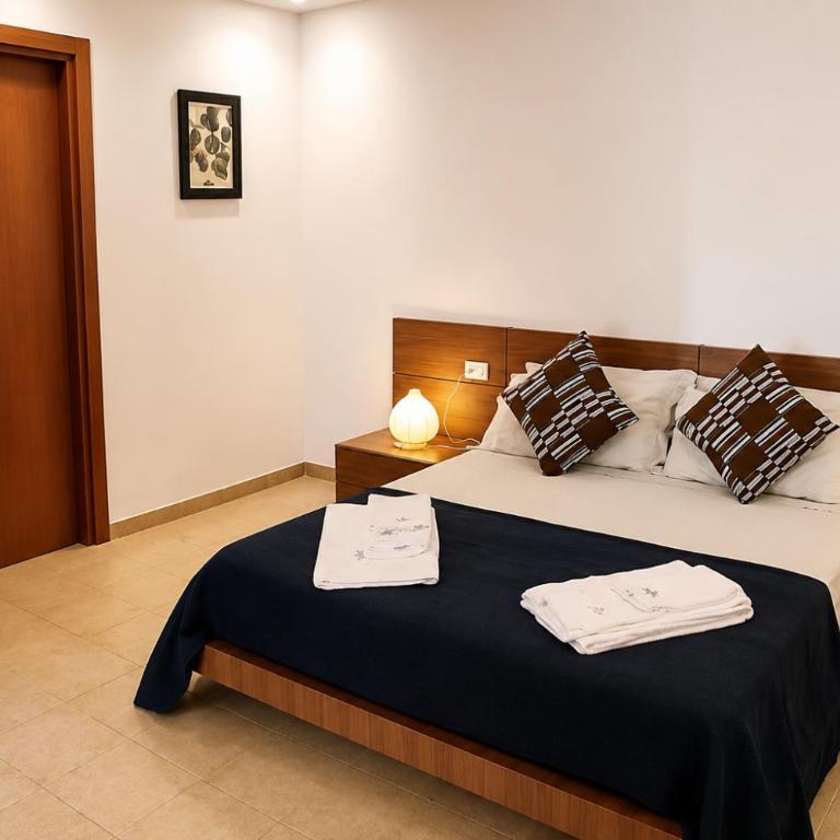 Zia Nì Boutique Suites - Double Room with Patio - 17