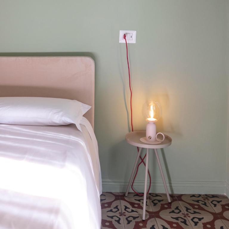 B&B Santa Filomena - parcheggio convenzionato a 50mt e aria condizionata - checkin H24- 2 min pescheria - Deluxe Double Room - 11
