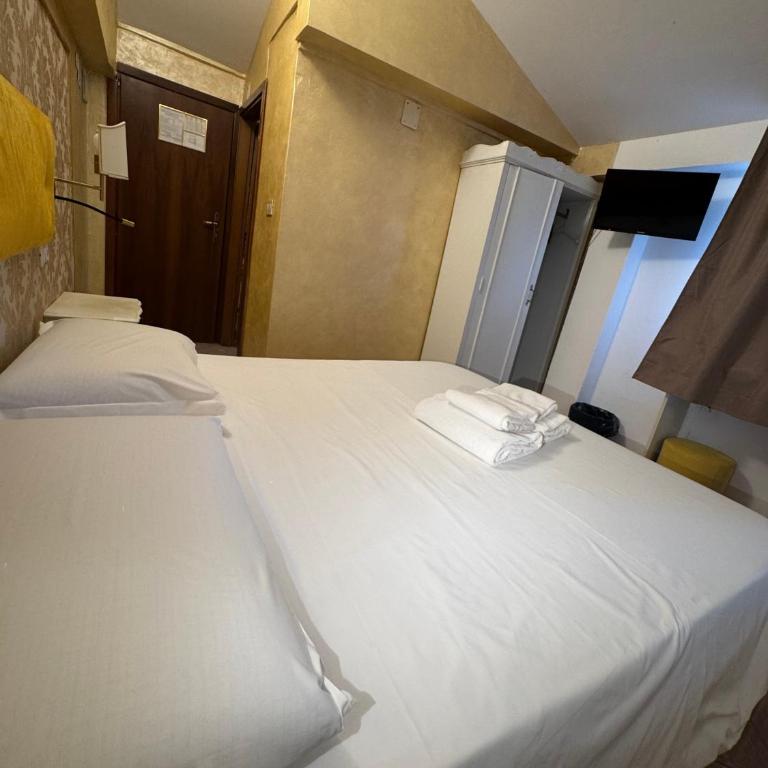 Hotel Walter Venezia - Camera Queen Standard - 13