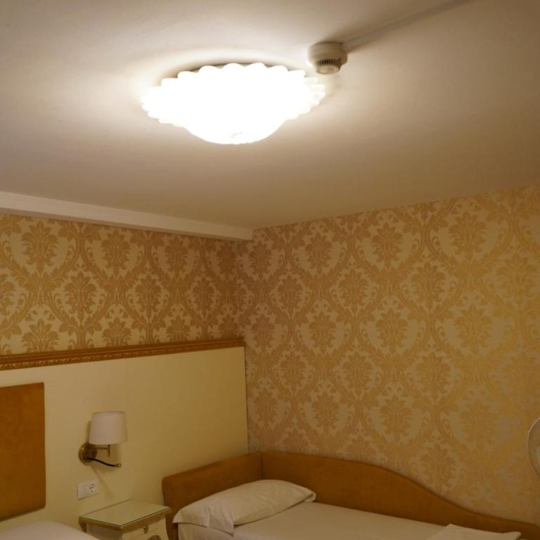 Hotel Walter Venezia - Camera Tripla - 4